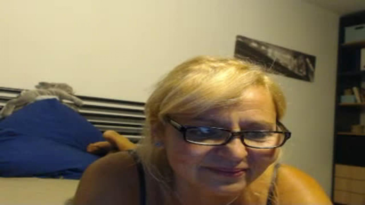 Queenymilf recorded [2017-10-01 22:43:18]
