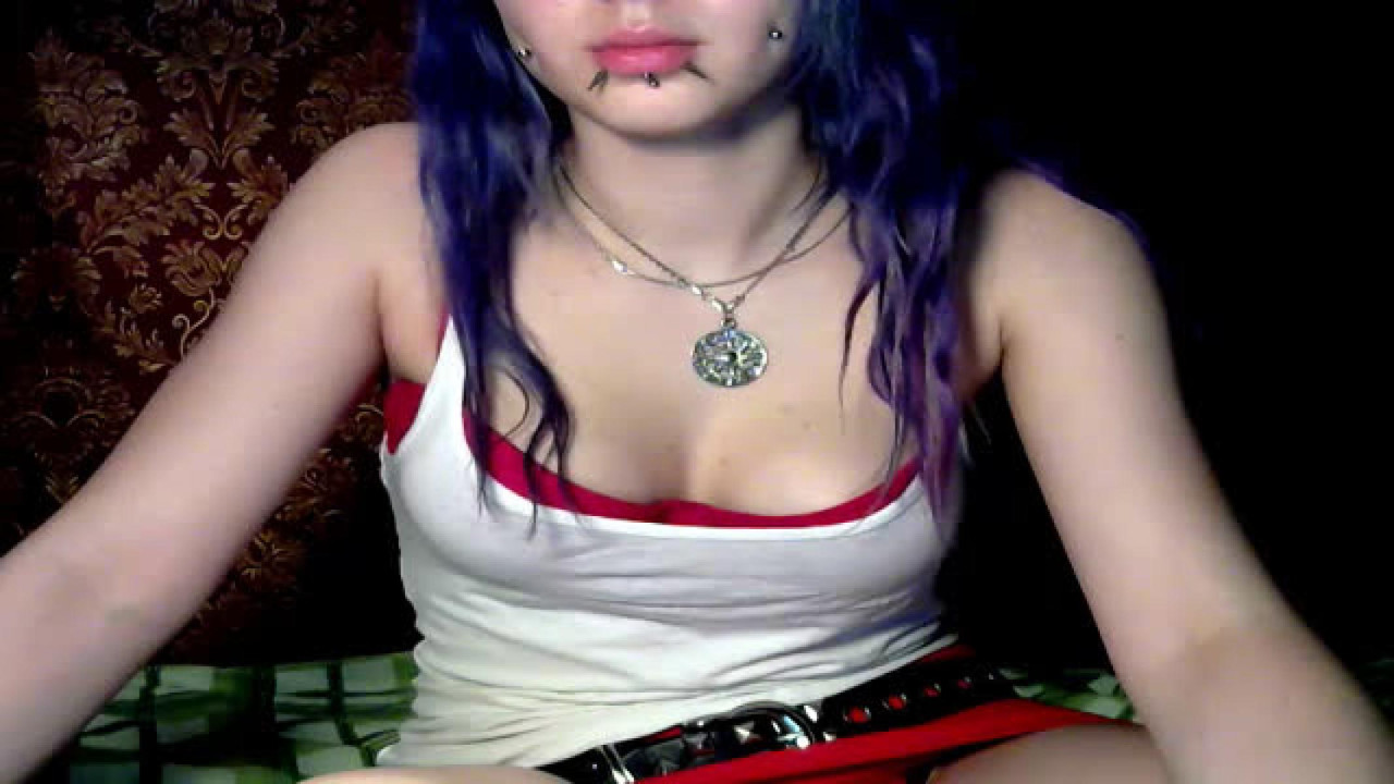 Punkgirl2121 [2017-06-20 00:56:51]