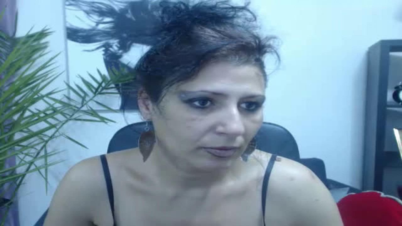 brunettetanya