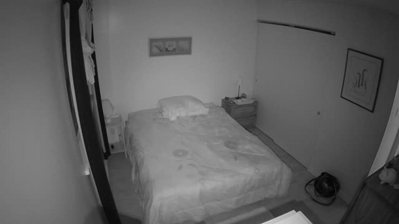 VNH: Bedroom [2017-02-27 00:00:27]